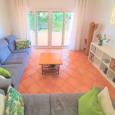 דירה 2 Bedroom Groundfloor Swimming Pool *