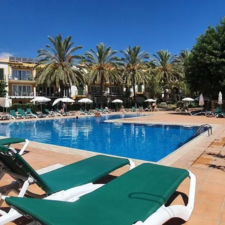 2 Bedroom Groundfloor Swimming Pool טאווירה